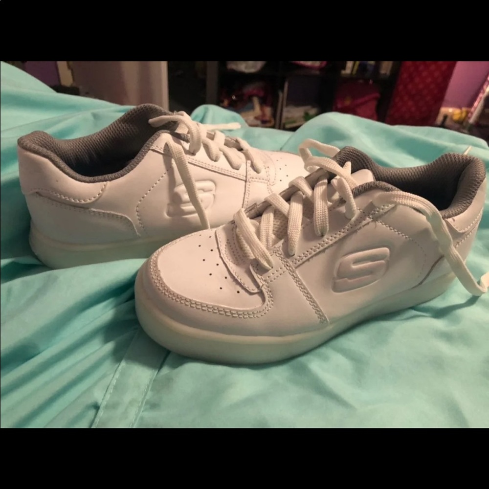 Sketchers light up shoes size 1